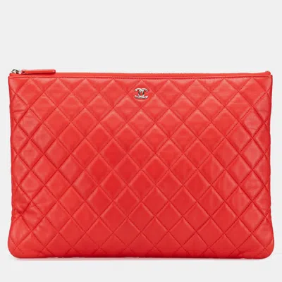 Pre-owned Chanel Red Large Quilted Lambskin O Case Clutch