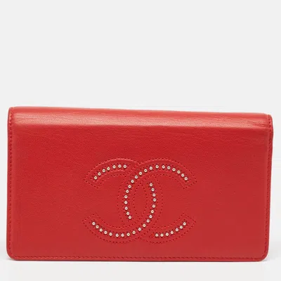 Pre-owned Chanel Red Leather Studded Cc L Yen Wallet