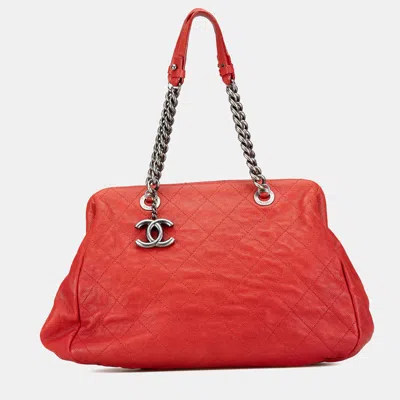 Pre-owned Chanel Red Medium Quilted Caviar Frame Tote