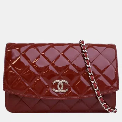 Pre-owned Chanel Red Quilted Patent Brilliant Wallet On Chain