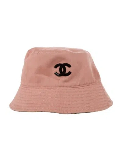 Pre-owned Chanel Reversible Cc Bucket Hat In Black