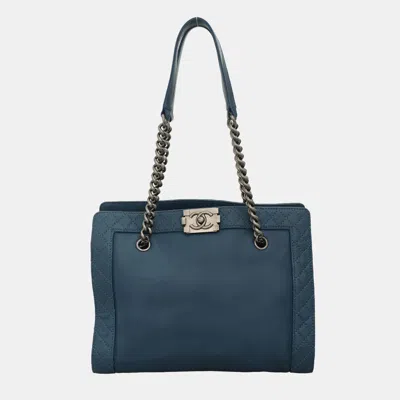 Pre-owned Chanel Reverso Boy Tote Bag In Blue