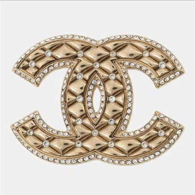 Pre-owned Chanel Rhinestone Cc Logo Brooch Champagne Gold Metal Rhinestone