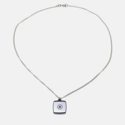 Pre-owned Chanel Rhinestone Gold Chain Pendant Necklace