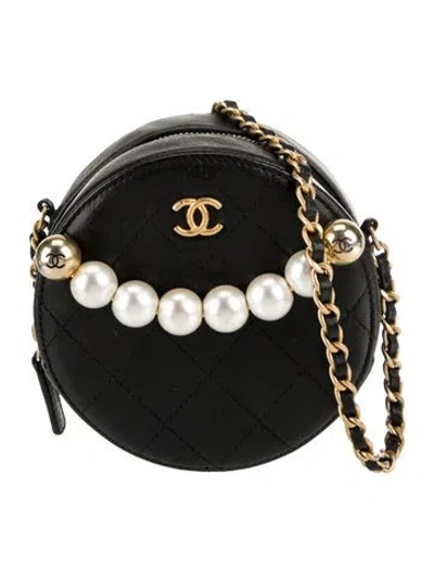 Pre-owned Chanel Round Chic Pearls Crossbody Bag In Black