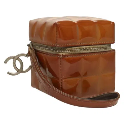 Pre-owned Chanel Rubiks Cube Wristlet Quilted Patent Brown Patent_leather Bag ()