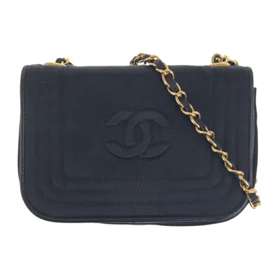 Pre-owned Chanel Satin Pochette Shoulder Bag () In Black