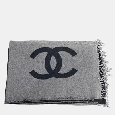 Pre-owned Chanel Scarf And Shawl In Black