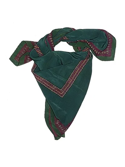 Pre-owned Chanel Scarf In Green