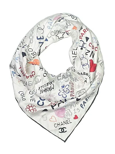 Pre-owned Chanel Scarf In White