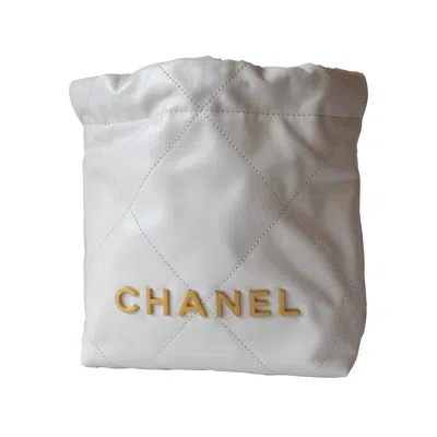 Pre-owned Chanel Shiny Calfskin Quilted Mini  22 Tote Bag Gold Hardware White