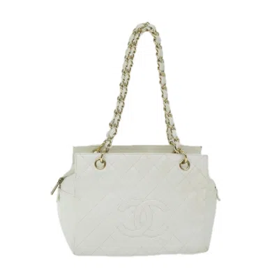 Pre-owned Chanel Shopping Leather Shoulder Bag () In White