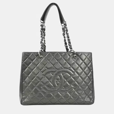 Pre-owned Chanel Shoulder Bag Gst Caviar Skin Leather Metallic Gray Silver In Grey