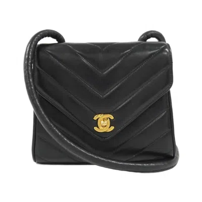 Pre-owned Chanel Shoulder Bag () In Black