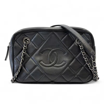 Pre-owned Chanel Shoulder Bag () In Black