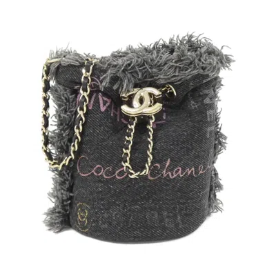 Pre-owned Chanel Shoulder Bag () In Gray