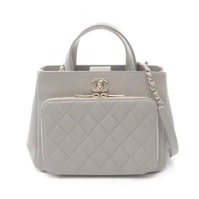 Pre-owned Chanel Shoulder Bag () In Gray