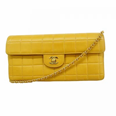 Pre-owned Chanel Shoulder Bag () In Sand