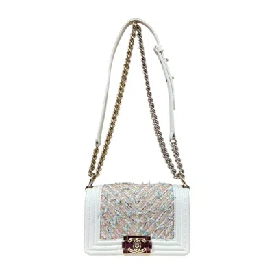 Pre-owned Chanel Shoulder Bag () In White