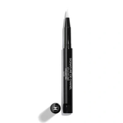Chanel Signature De  Intense Longwear Eyeliner Pen In White