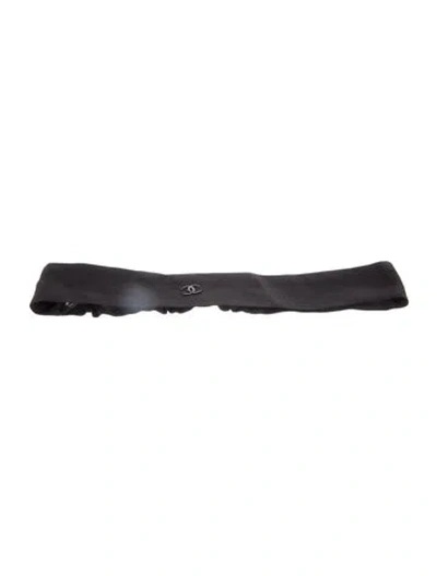 Pre-owned Chanel Silk Cc Headband In Black