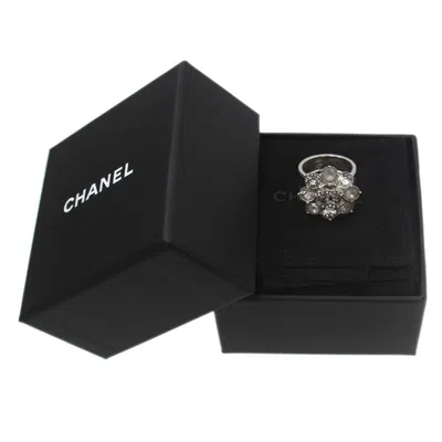 Pre-owned Chanel Silver Band Ring ()