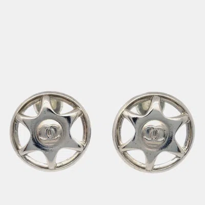 Pre-owned Chanel Silver Button Clip-on 97a Earrings