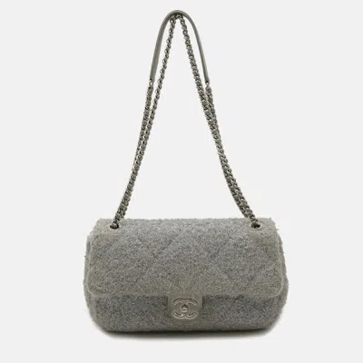 Pre-owned Chanel Silver Fabric Leather Pour Toe Glitter Coco Mark Chain Shoulder Bag
