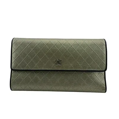 Pre-owned Chanel Silver Leather Long Wallet (bi-fold) ()
