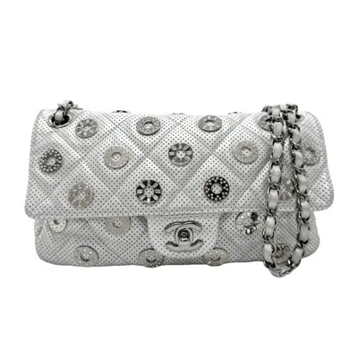 Pre-owned Chanel Silver Leather Metal Shoulder Bag ()