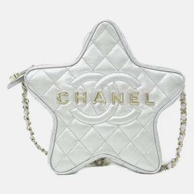 Pre-owned Chanel Silver Leather Shoulder Bag