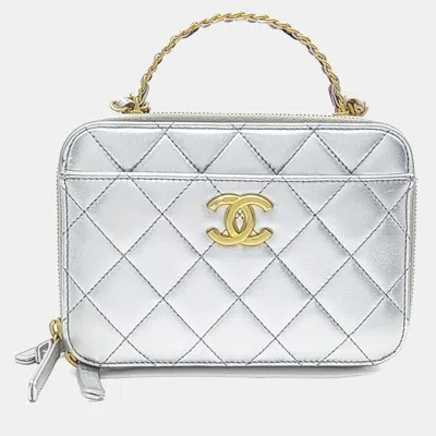 Pre-owned Chanel Silver Leather Top Handle Cosmetic Tote And Crossbody Bag