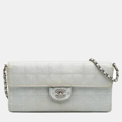 Pre-owned Chanel Silver New Travel Line Nylon East West Flap