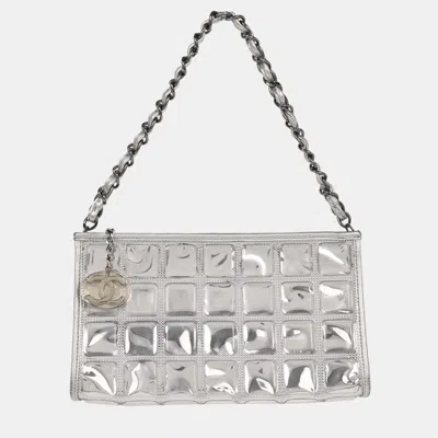 Pre-owned Chanel Silver Pvc Lambskin Ice Cube Shoulder Bag