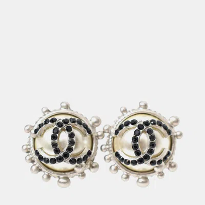 Pre-owned Chanel Silver Tone Faux Pearl Cc Crystal Embellished Earrings