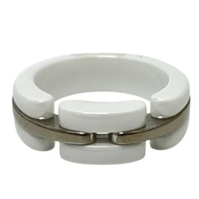 Pre-owned Chanel Silver White Ceramic Gold (18k) Band Ring ()