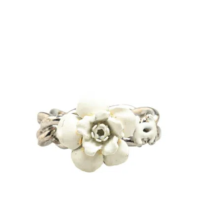 Pre-owned Chanel Silver White Metal Band Ring ()
