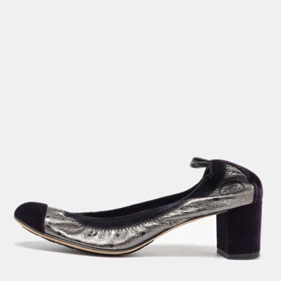 Pre-owned Chanel Silver/purple Leather And Velvet Cc Cap Toe Scrunch Block Heel Pumps Size 38.5