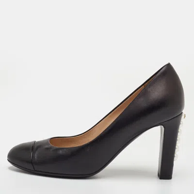 Pre-owned Chanel Size 36 Black Leather Cap Toe Cc Pearl Heel Pumps