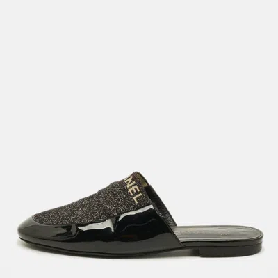 Pre-owned Chanel Size 37 Black Lurex Fabric Patent Leather Logo Flat Mules