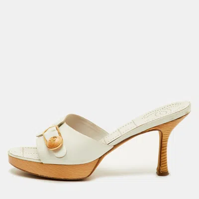 Pre-owned Chanel Size 37.5 White Leather Wooden Platform Slide Sandals