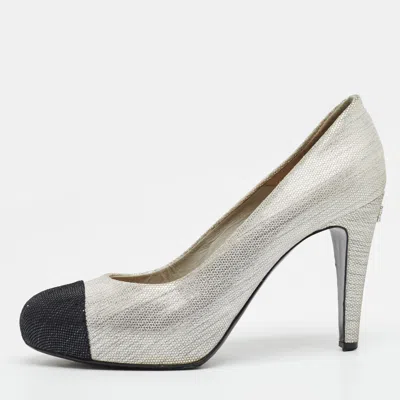 Pre-owned Chanel Size 38 Silver/black Texture Suede Block Heel Pumps