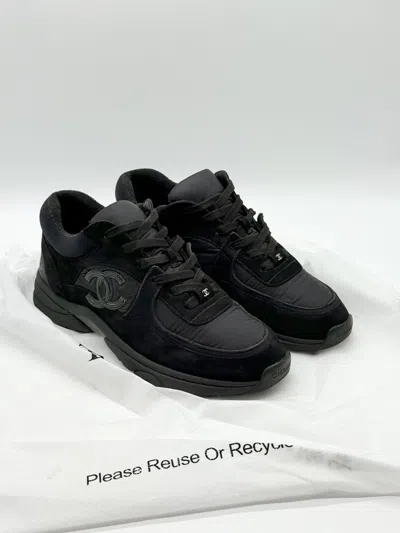 Pre-owned Chanel Size 7.5 -  Sneaker Black Men