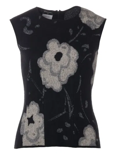 Pre-owned Chanel Sleeveless Floral-motif Top