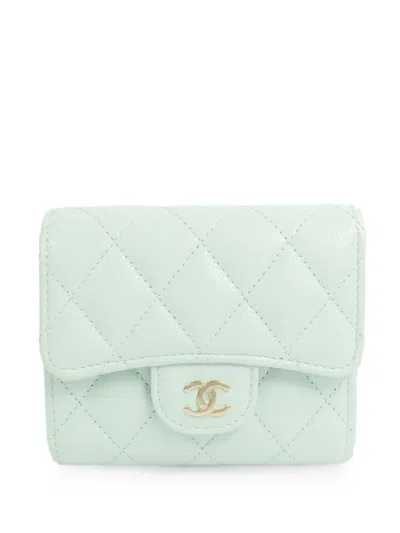 Pre-owned Chanel Small Flap Quilted Wallet In Green