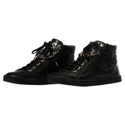 Pre-owned Chanel Sneakers  Cc Logo Nere In Black