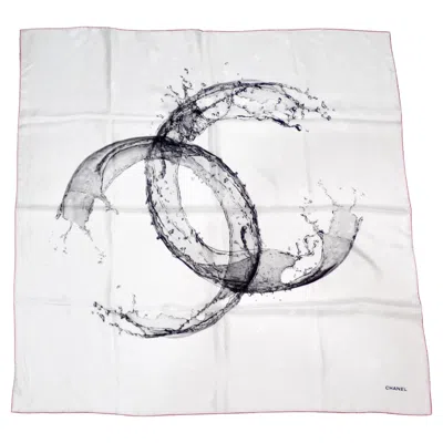 Pre-owned Chanel Splash Interlocking Cc Printed Ivory Silk Scarf In White