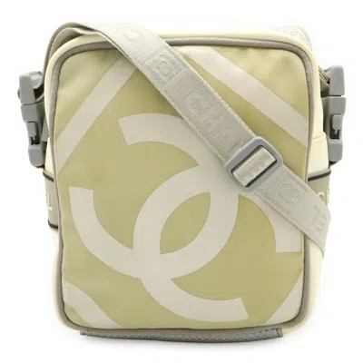Pre-owned Chanel Sport Gray Ivory Nylon Canvas Pochette Shoulder Bag ()