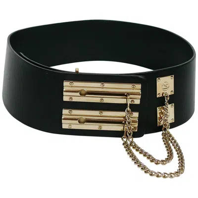 Pre-owned Chanel Spring 2002 Black Leather Sliding Chain Lock Runway Belt