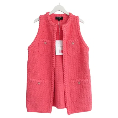 Pre-owned Chanel Spring 22s Coral Pink Knitted Sleeveless Jacket In Red